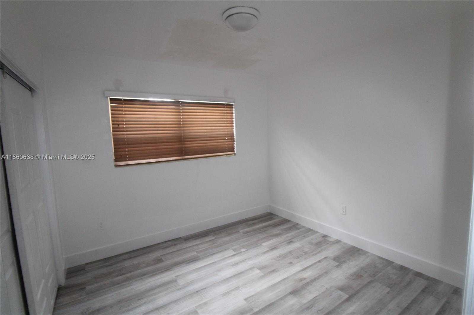 Small Image of 965 WEST 23RD ST, Hialeah Number 18