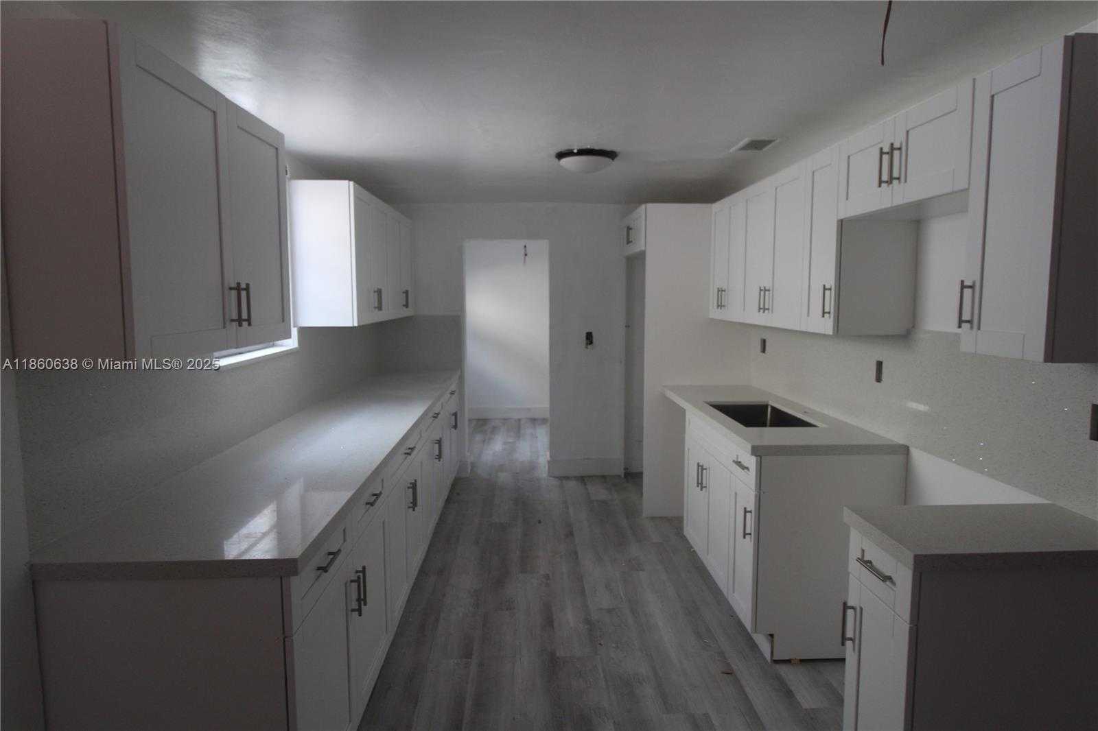 Small Image of 965 WEST 23RD ST, Hialeah Number 7