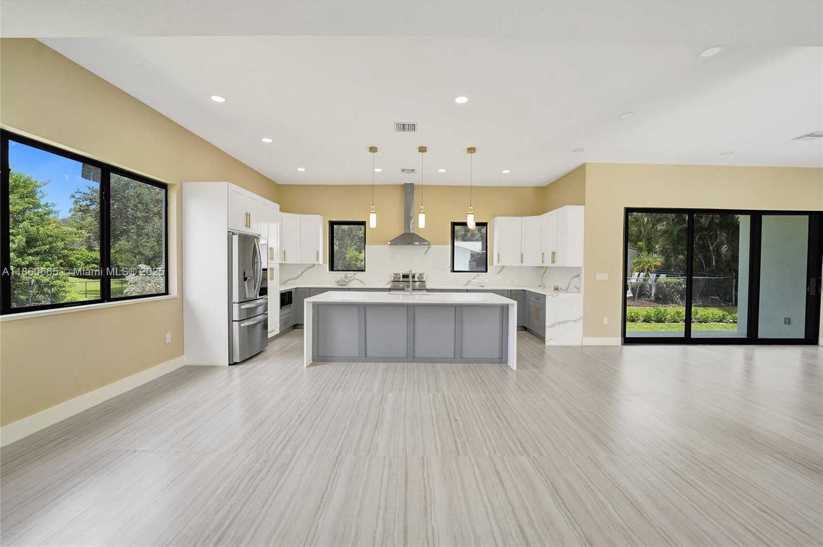 Small Image of 12061 NW 26th St, Plantation, FL 33323, USA Number 14