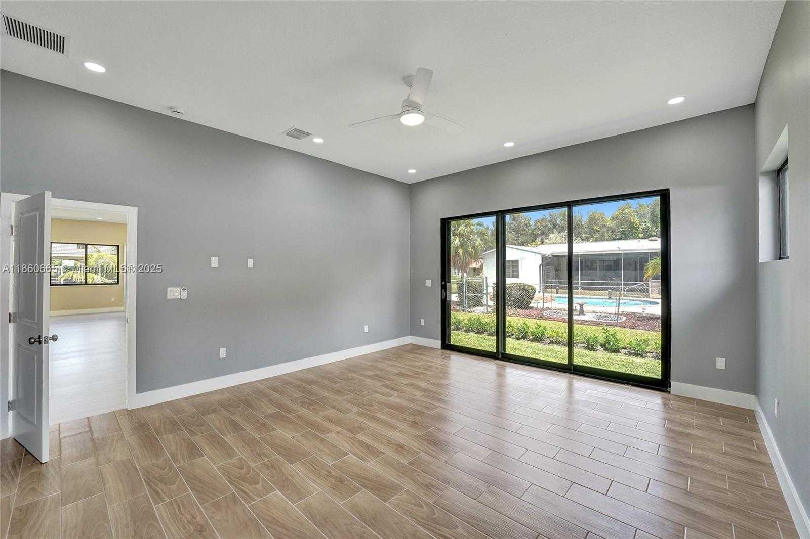 Small Image of 12061 NW 26th St, Plantation, FL 33323, USA Number 31