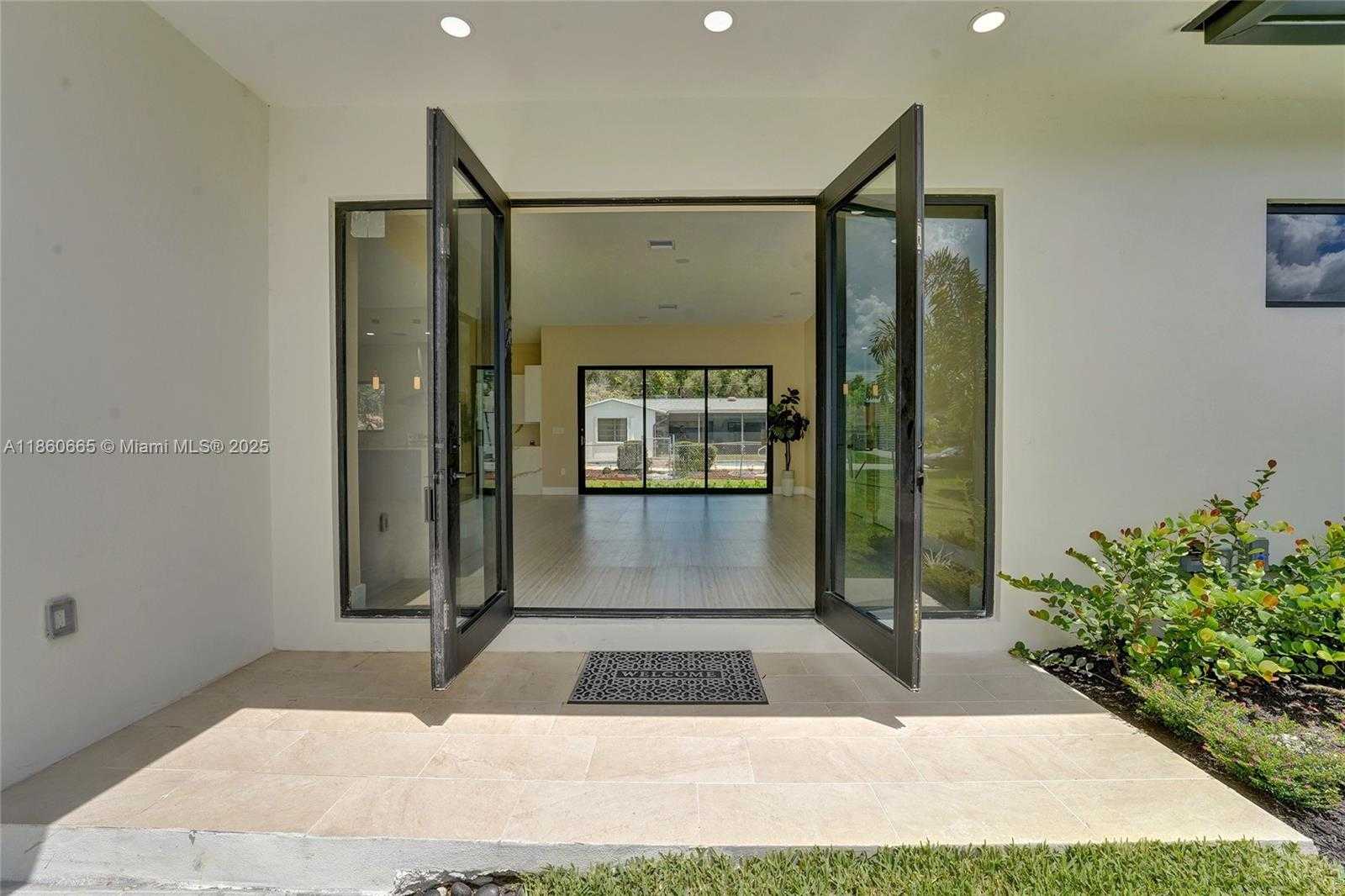 Small Image of 12061 NW 26th St, Plantation, FL 33323, USA Number 4