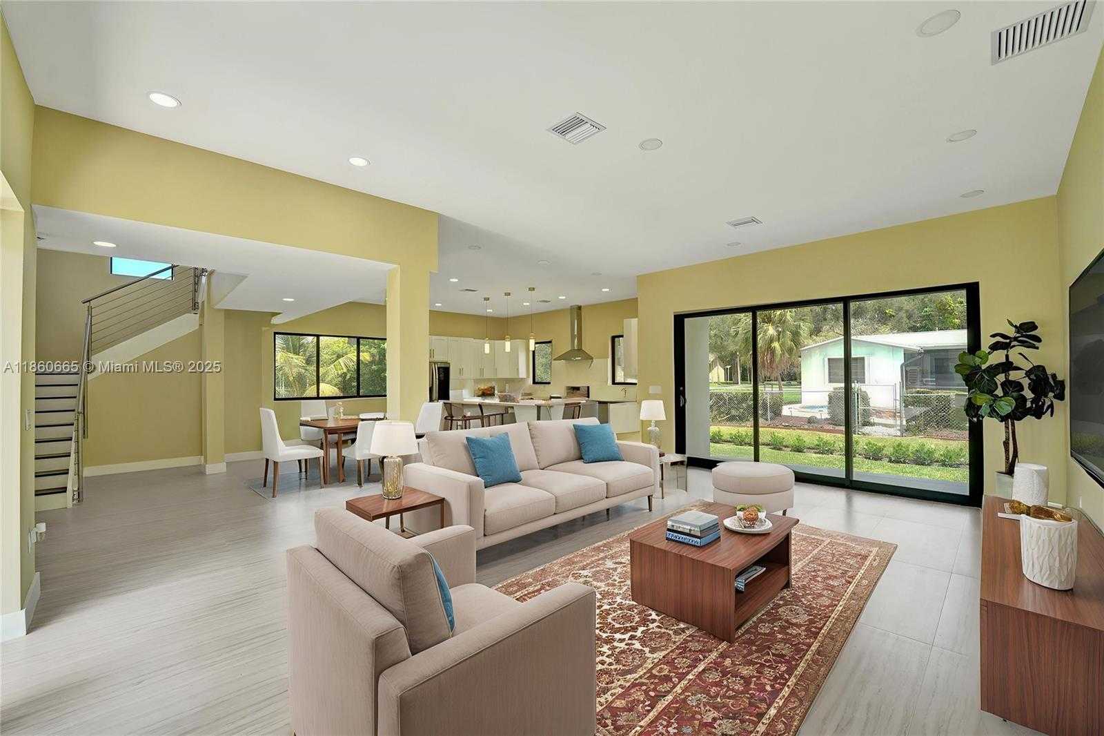 Small Image of 12061 NW 26th St, Plantation, FL 33323, USA Number 7