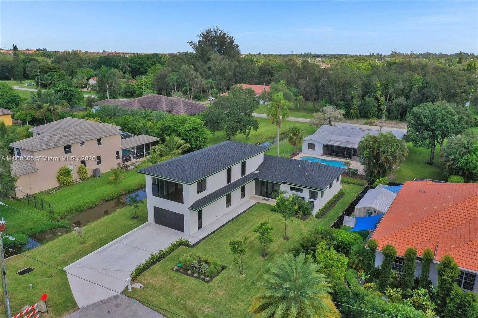 Small Image of 12061 NW 26th St, Plantation, FL 33323, USA Number 87