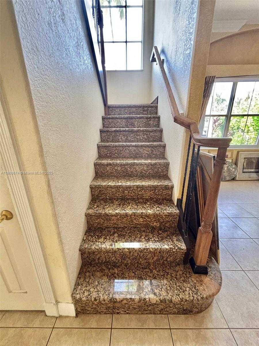 Small Image of 1141 WATERSIDE LN, Hollywood Number 12