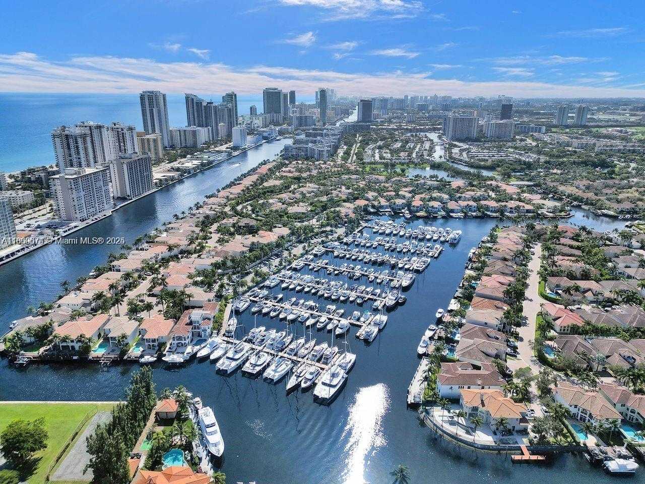 Small Image of 1141 WATERSIDE LN, Hollywood Number 19