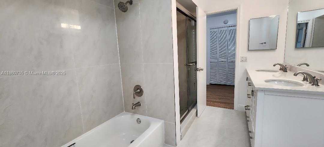 Small Image of Coral Springs Number 25