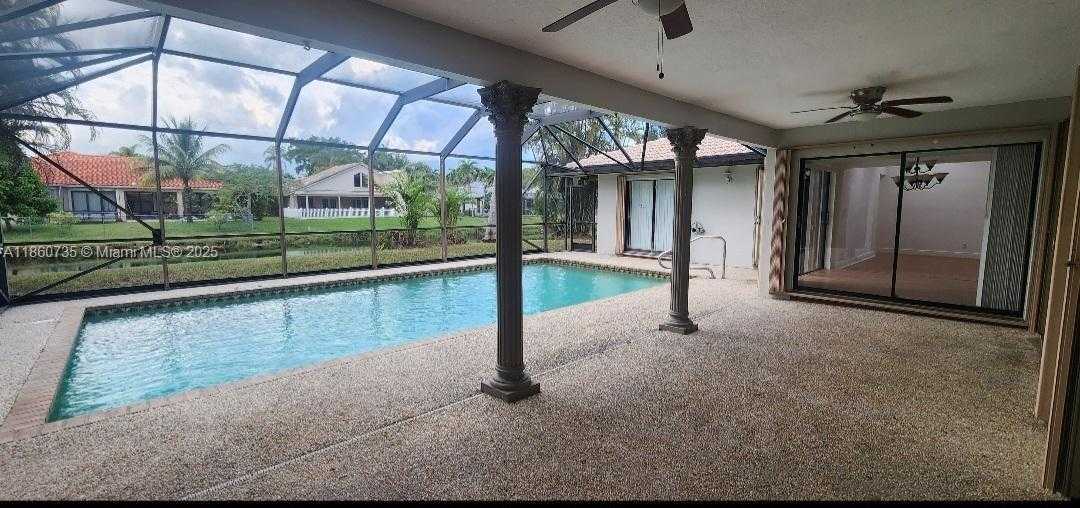 Small Image of Coral Springs Number 26