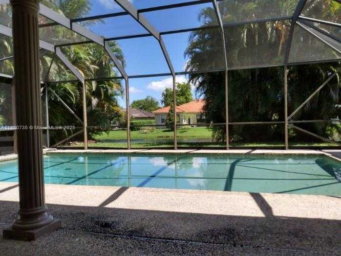 Small Image of Coral Springs Number 8