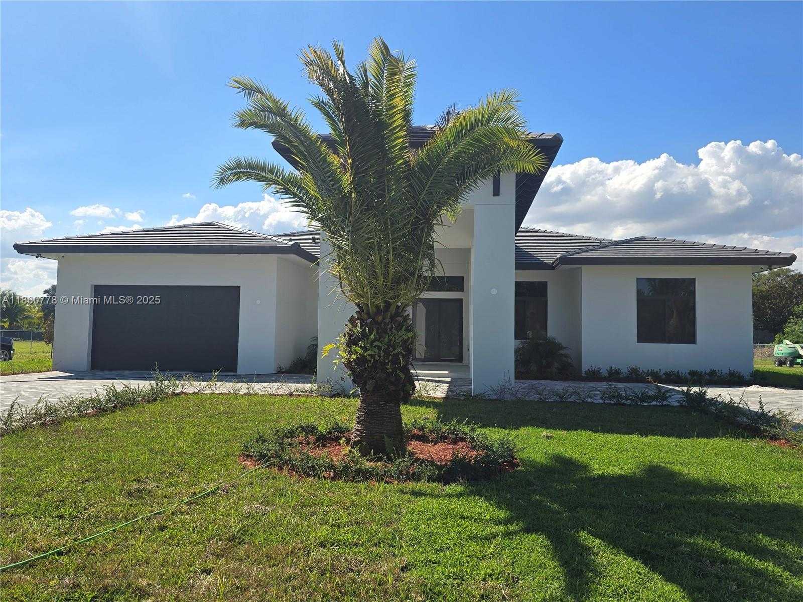 Small Image of 23840 SOUTH WEST 209TH PL, Homestead Number 10
