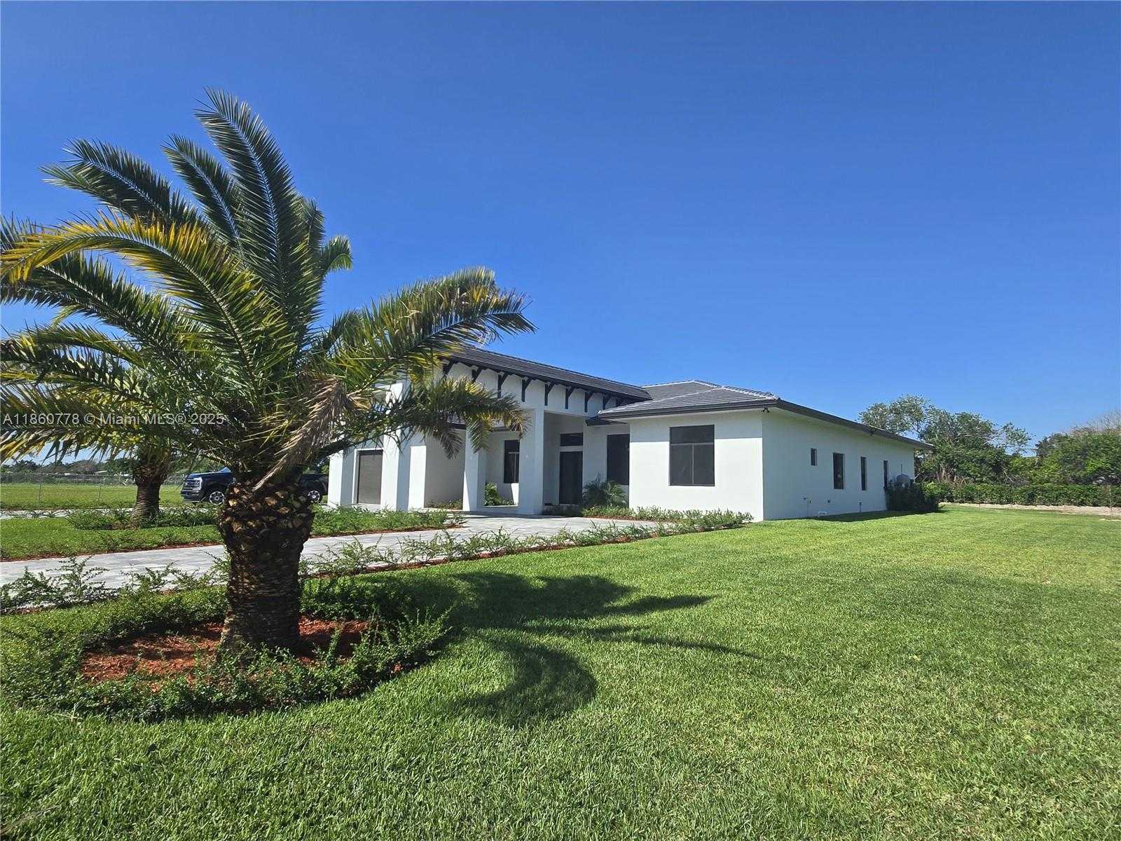 Small Image of 23840 SOUTH WEST 209TH PL, Homestead Number 12