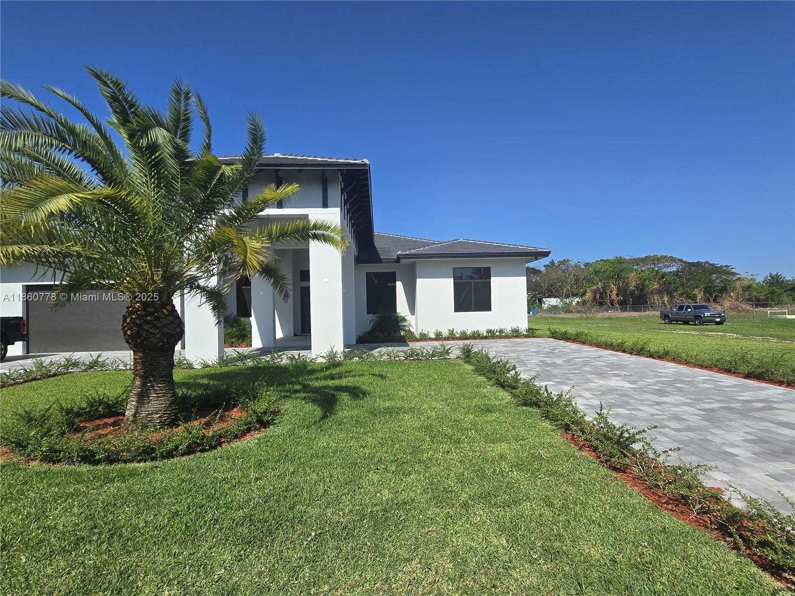 Small Image of 23840 SOUTH WEST 209TH PL, Homestead Number 14