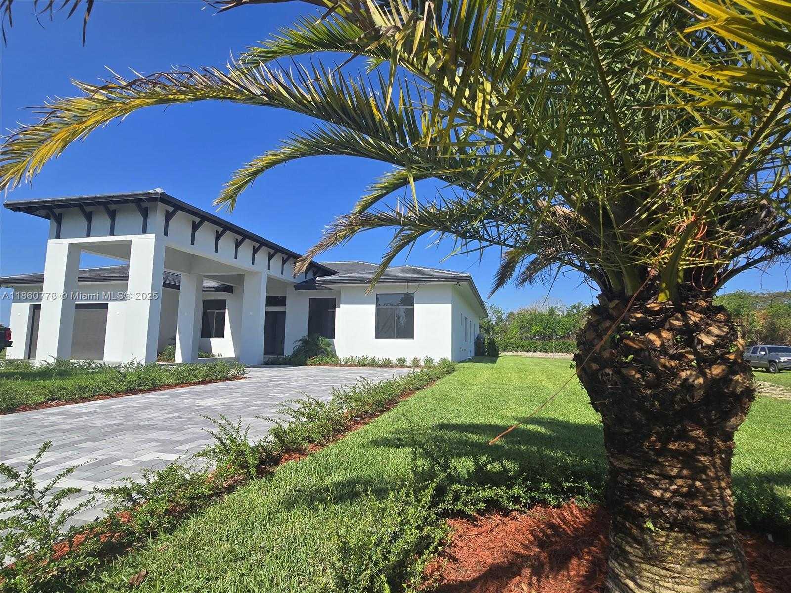 Small Image of 23840 SOUTH WEST 209TH PL, Homestead Number 17