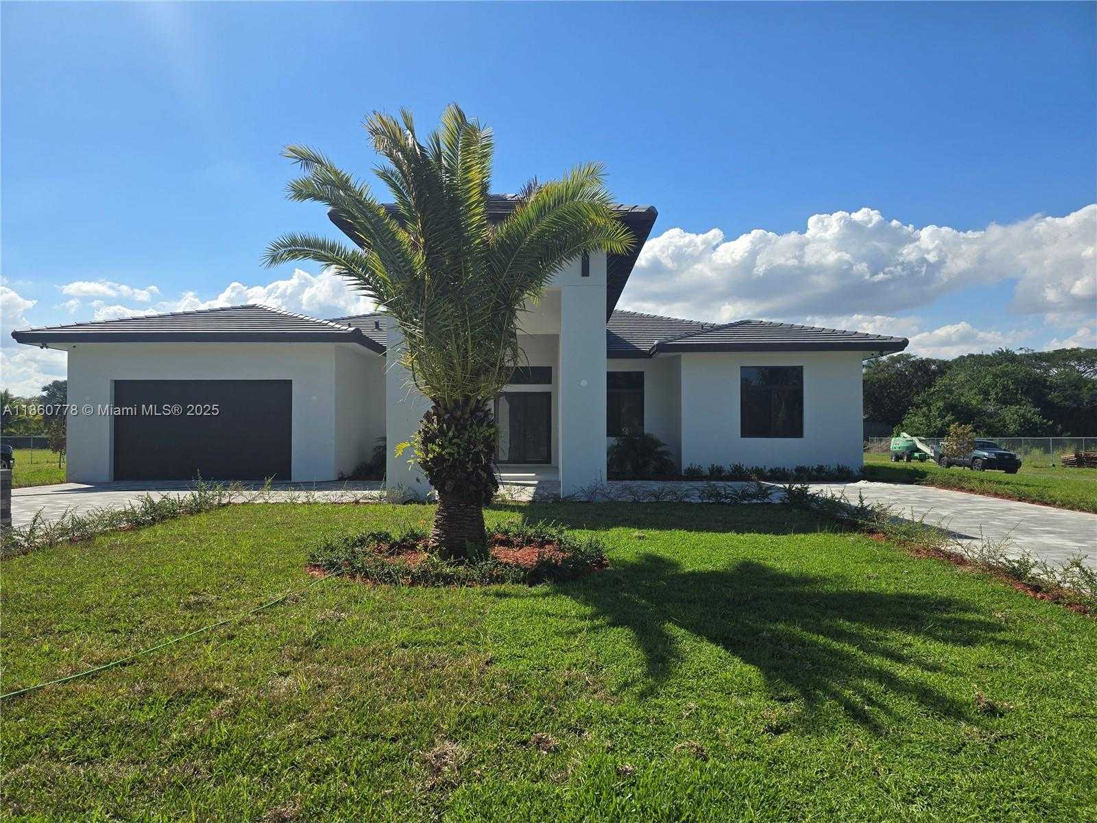 Small Image of 23840 SOUTH WEST 209TH PL, Homestead Number 4