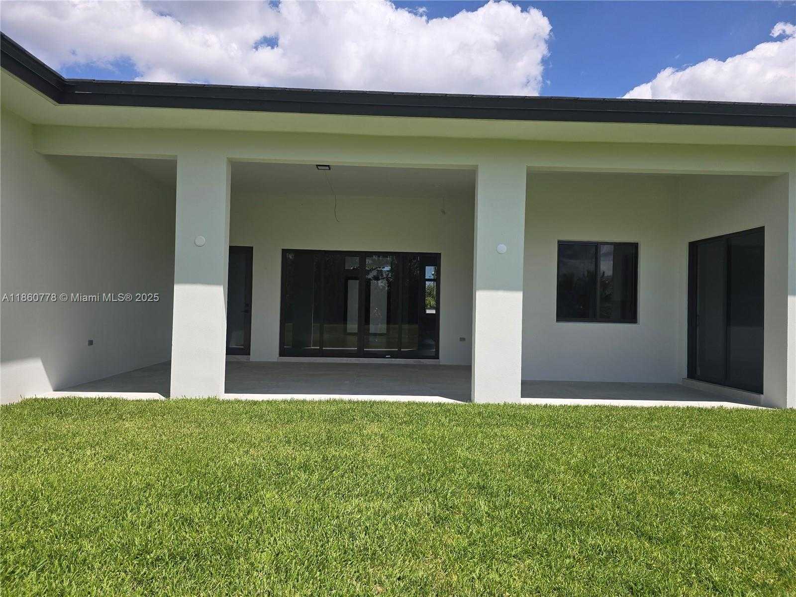 Small Image of 23840 SOUTH WEST 209TH PL, Homestead Number 85