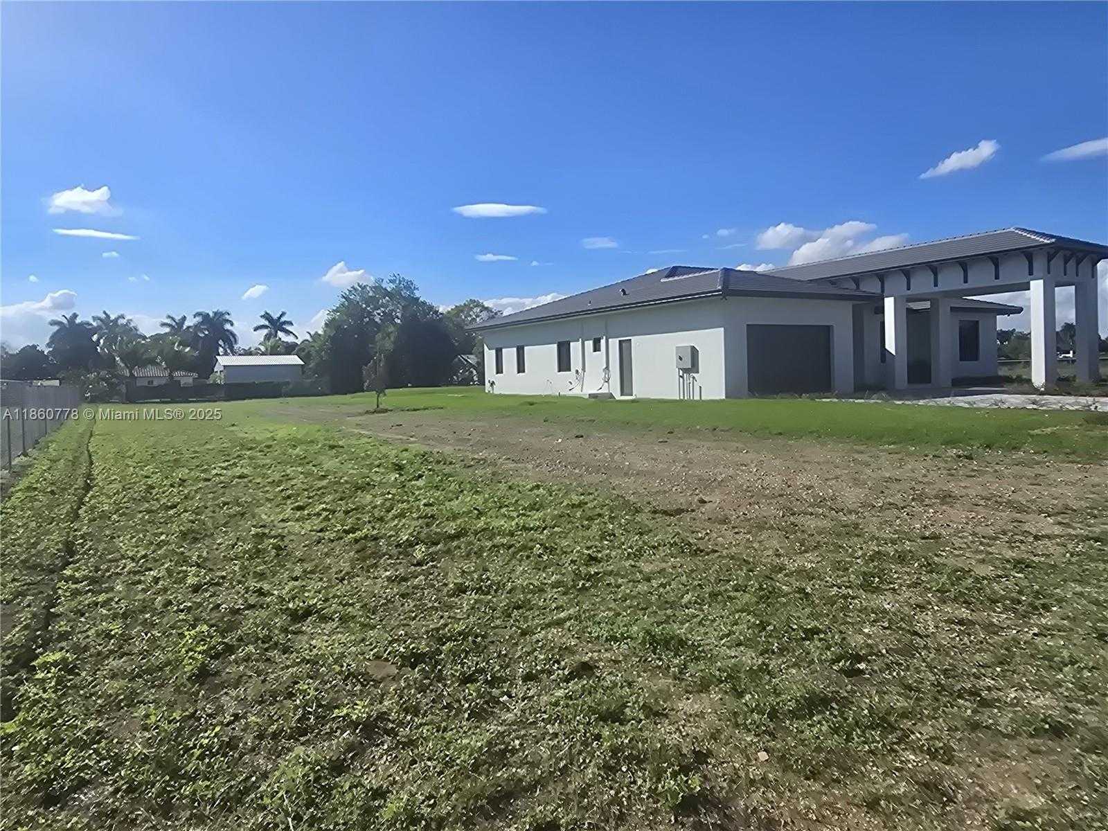 Small Image of 23840 SOUTH WEST 209TH PL, Homestead Number 88