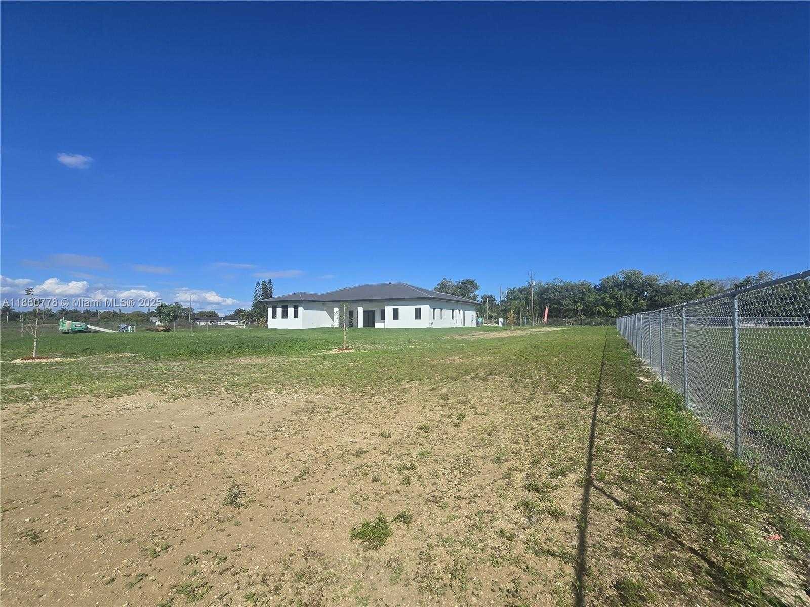 Small Image of 23840 SOUTH WEST 209TH PL, Homestead Number 89