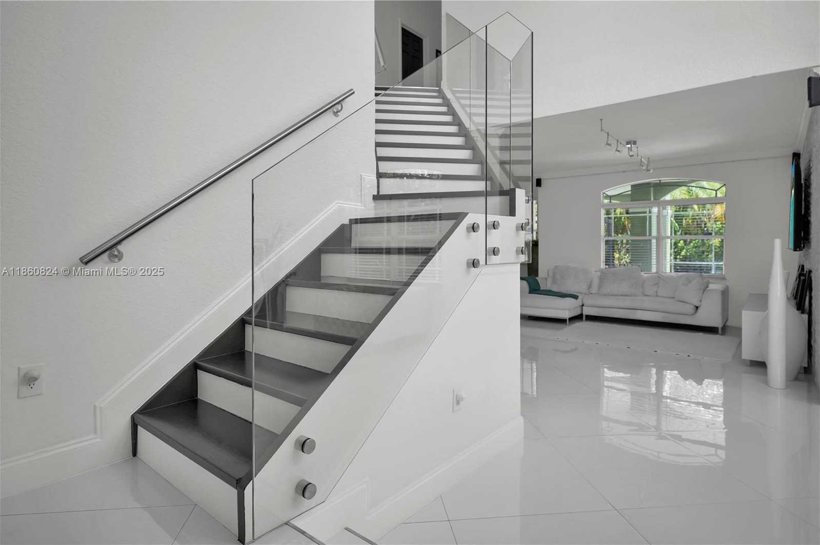 Small Image of 8913 SOUTH WEST 206TH ST, Cutler Bay Number 11