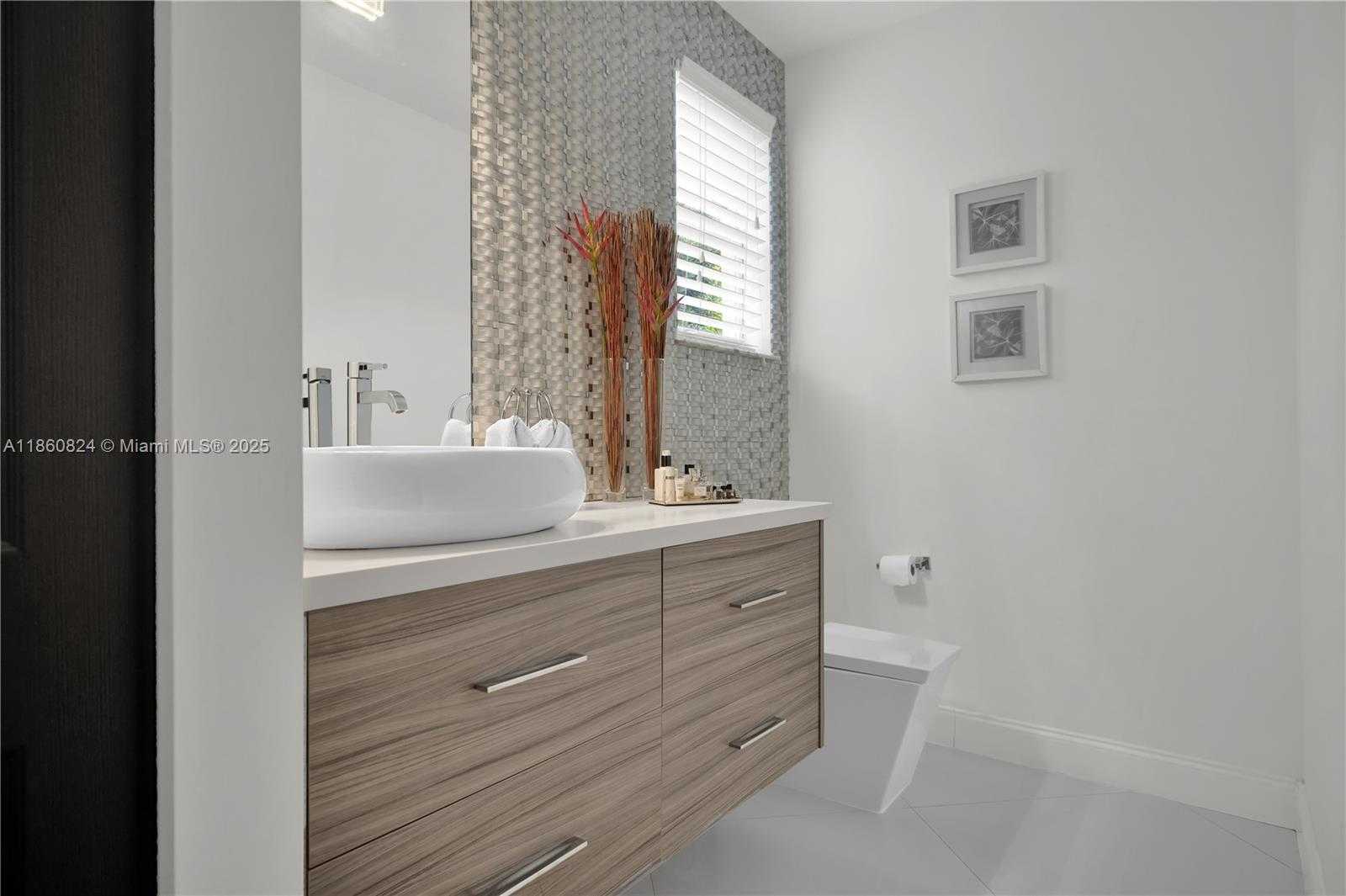 Small Image of 8913 SOUTH WEST 206TH ST, Cutler Bay Number 22