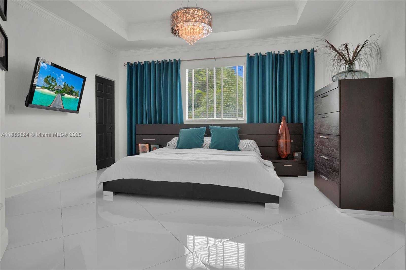Small Image of 8913 SOUTH WEST 206TH ST, Cutler Bay Number 23