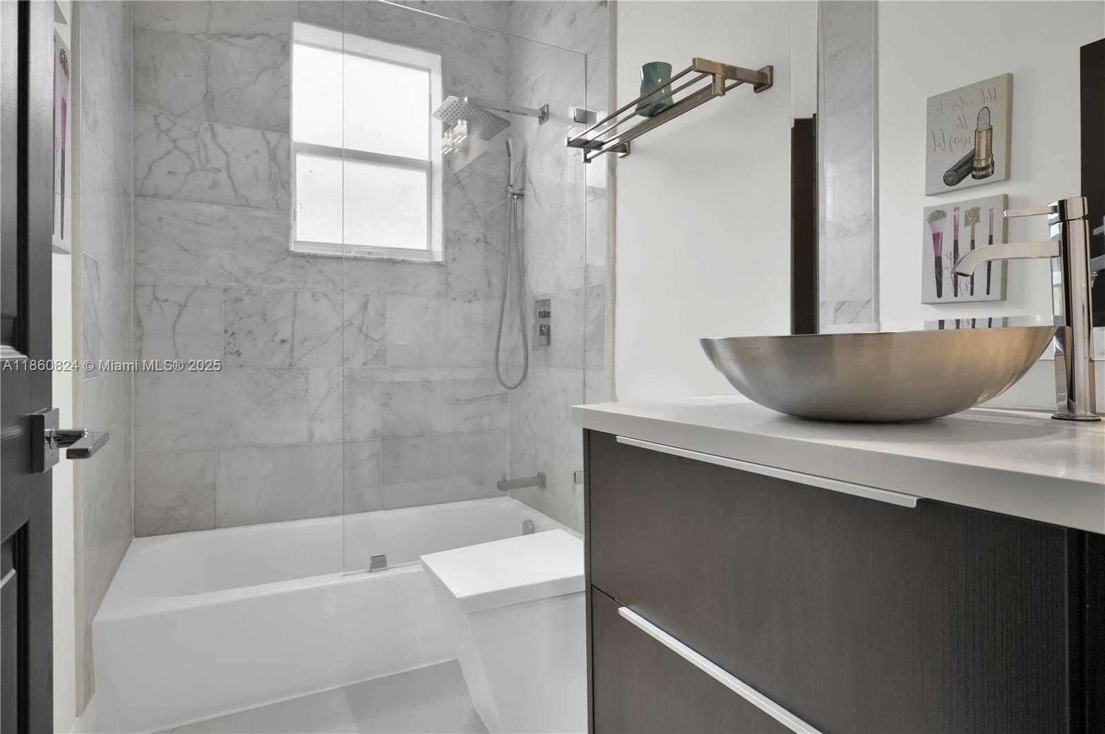 Small Image of 8913 SOUTH WEST 206TH ST, Cutler Bay Number 28