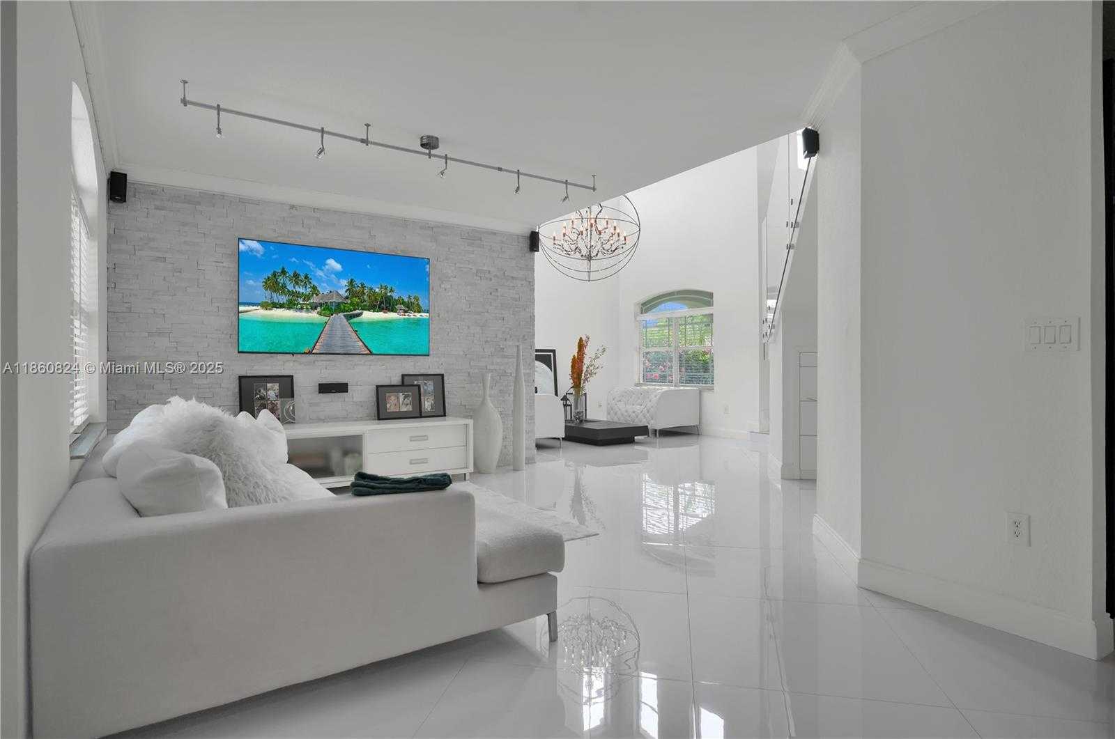 Small Image of 8913 SOUTH WEST 206TH ST, Cutler Bay Number 6
