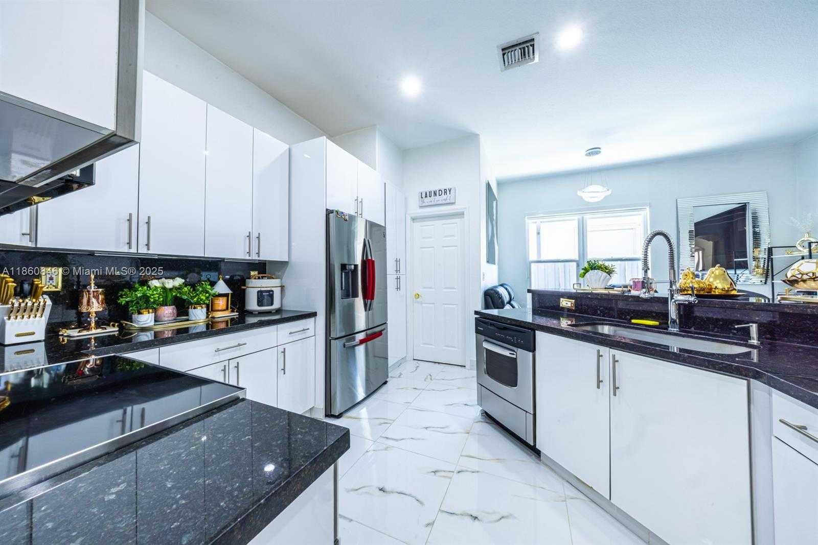 Small Image of 23744 SOUTH WEST 108TH CT, Homestead Number 16