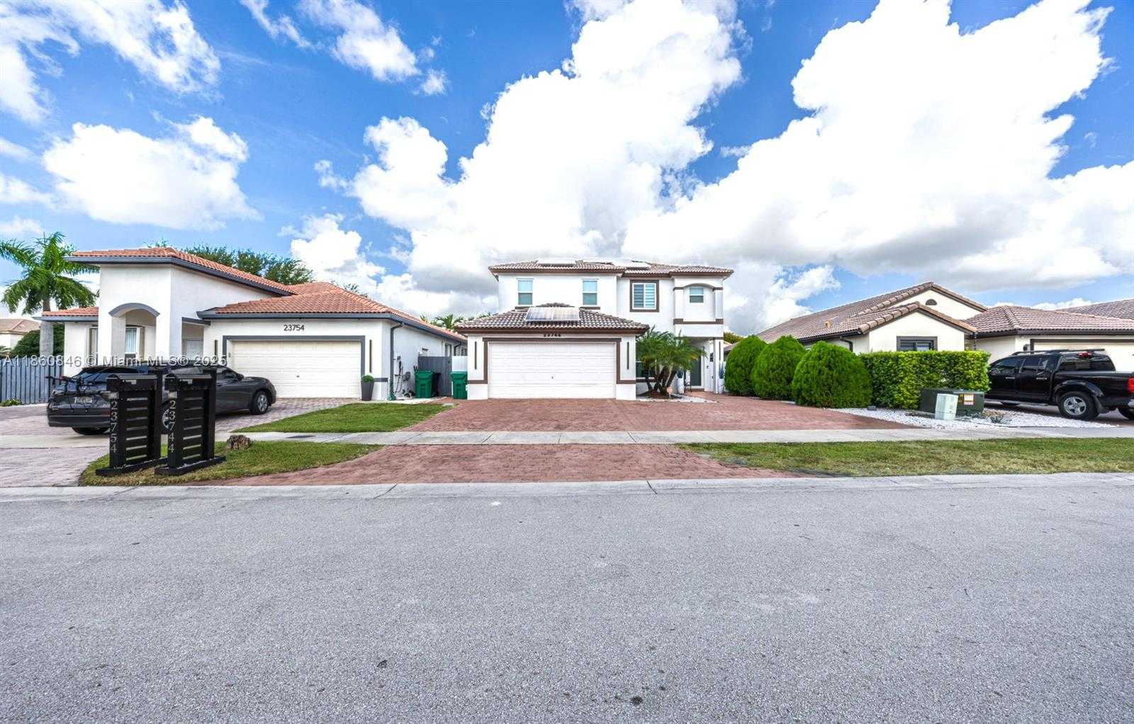 Small Image of 23744 SOUTH WEST 108TH CT, Homestead Number 6