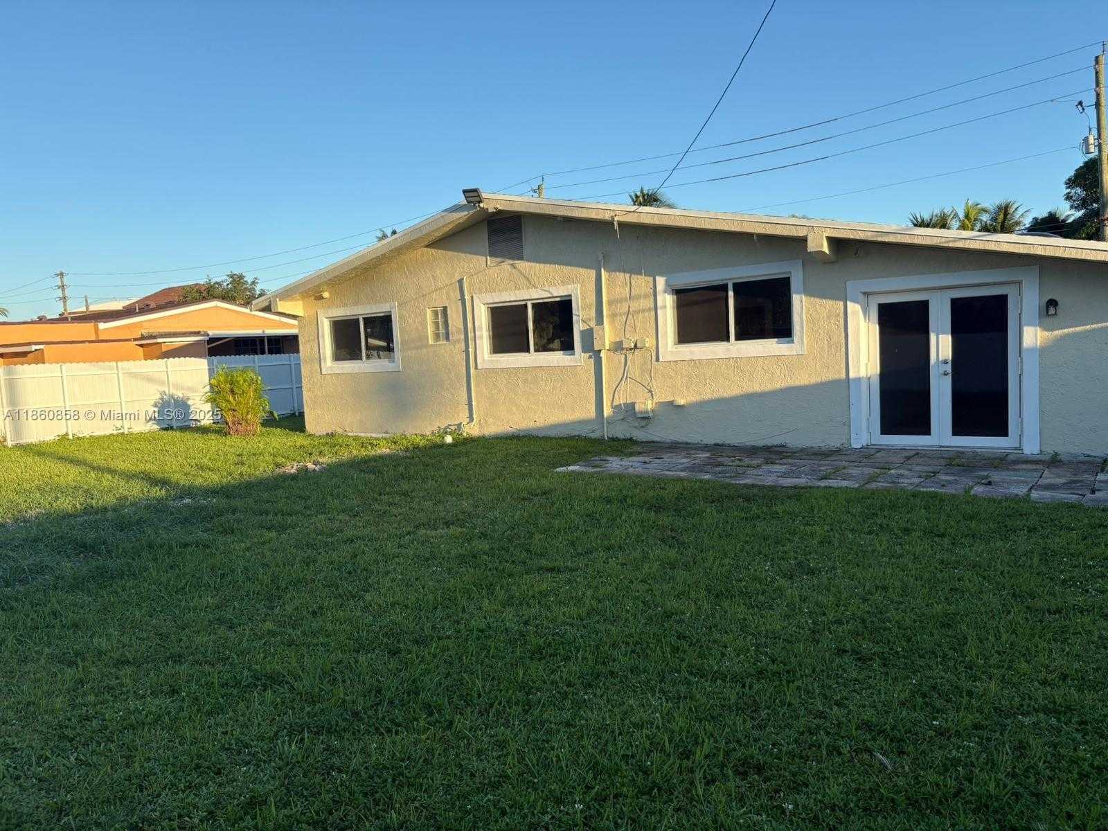 Small Image of 6701 SOUTH WEST 26TH CT, Miramar Number 2