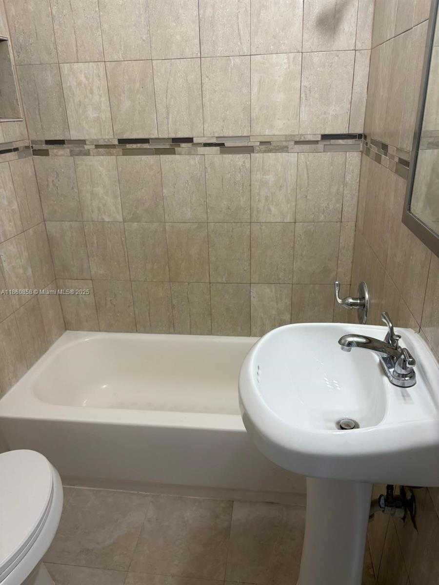 Small Image of 6701 SOUTH WEST 26TH CT, Miramar Number 5