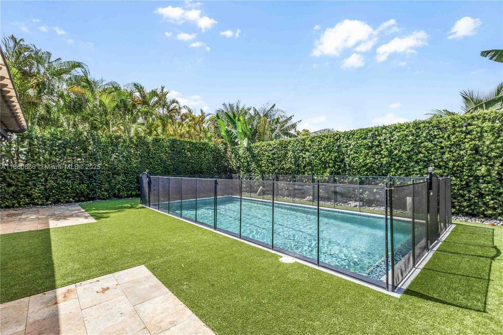 Small Image of 14625 SOUTH WEST 17TH ST, Miami Number 5