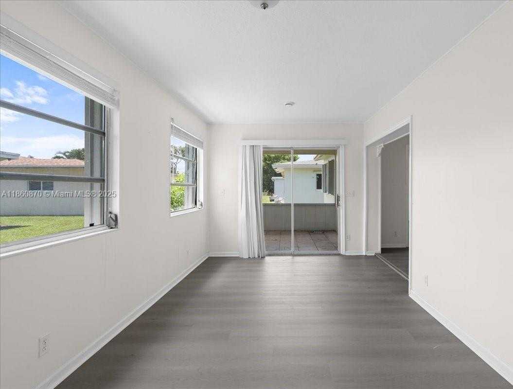 Small Image of 6930 NORTH WEST 11TH CT, Margate Number 18