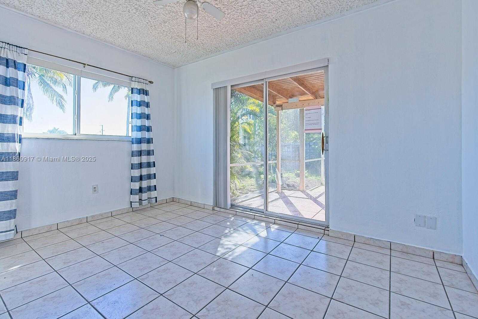 Small Image of 5700 NORTH WEST 111TH TER, Hialeah Number 17