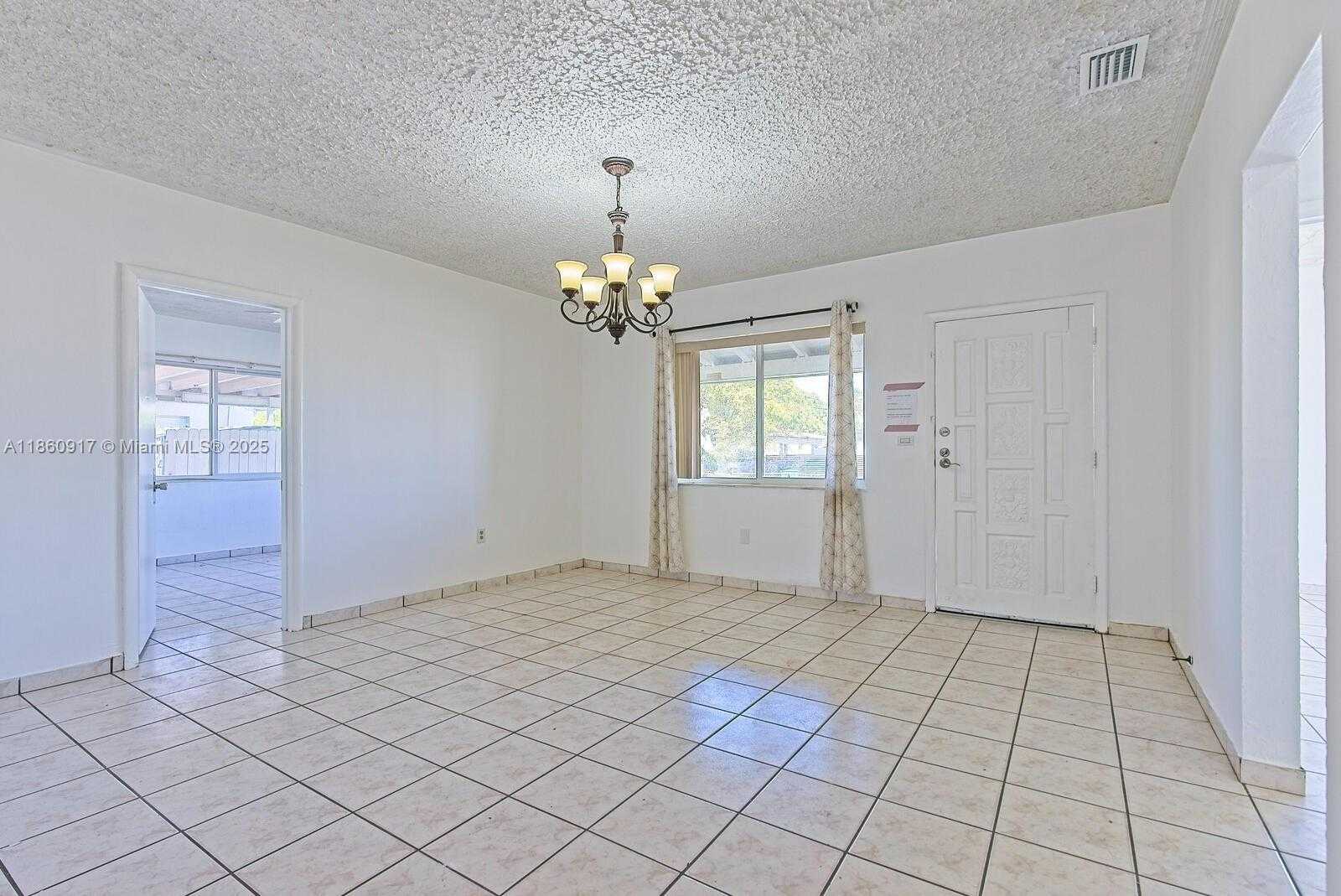 Small Image of 5700 NORTH WEST 111TH TER, Hialeah Number 7