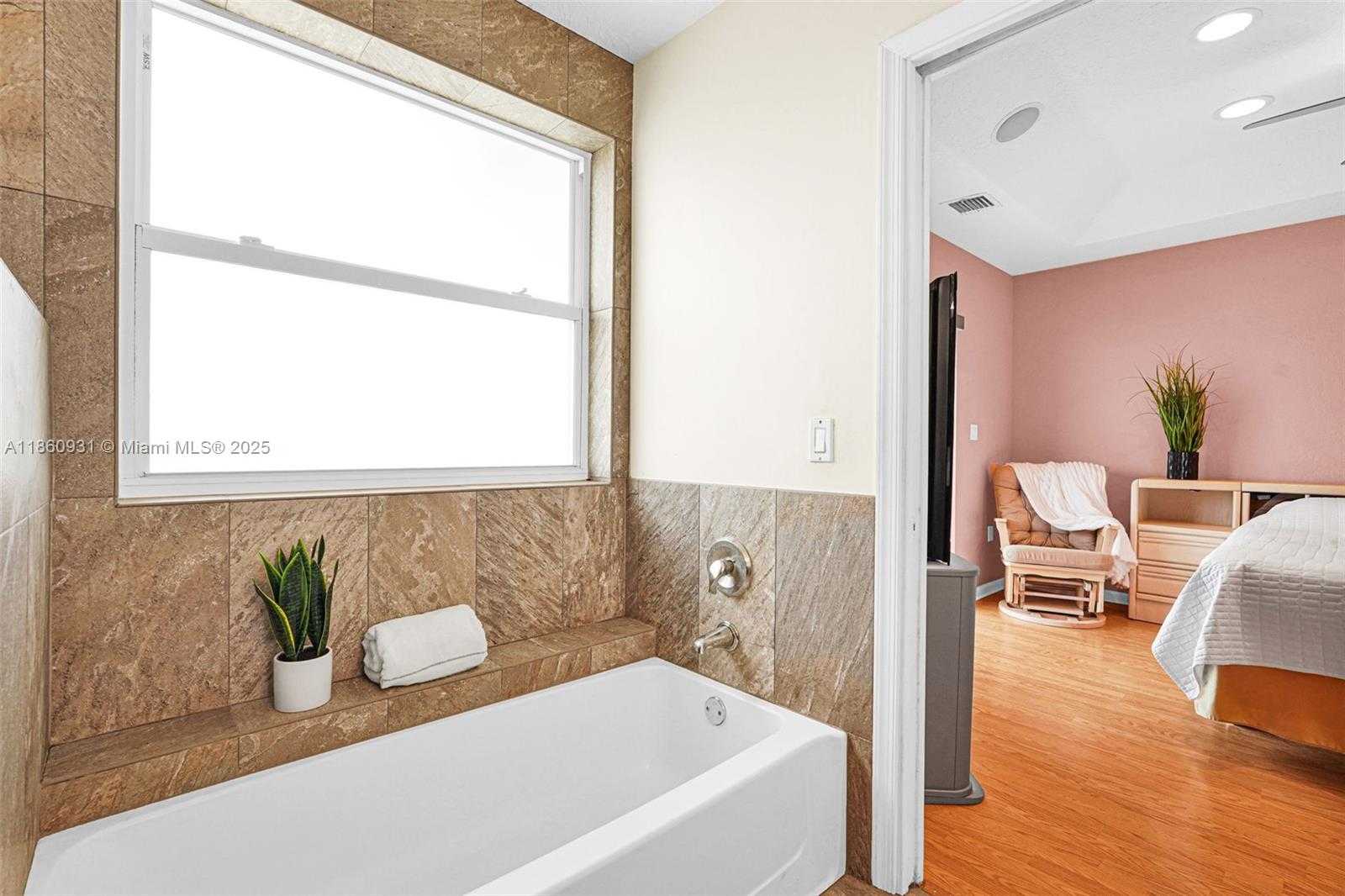 Small Image of 5885 SOUTH WEST 102ND AVE, Cooper City Number 17