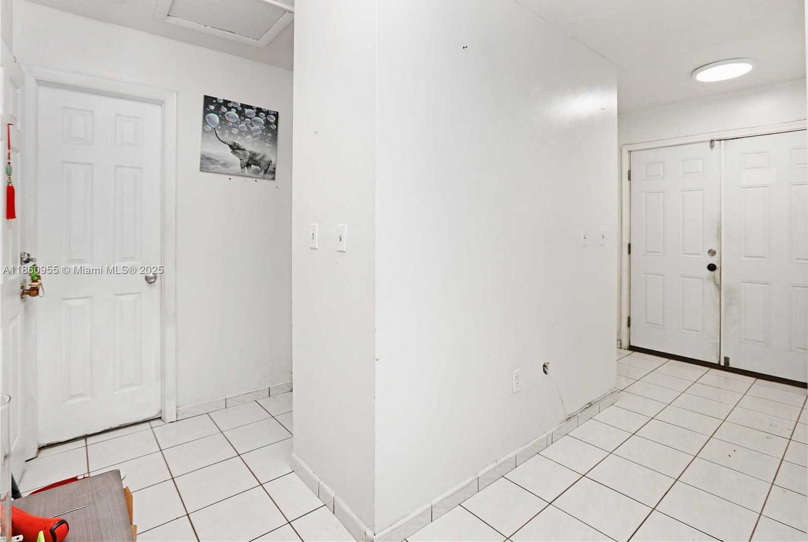 Small Image of 2534 WEST 72ND ST, Hialeah Number 17