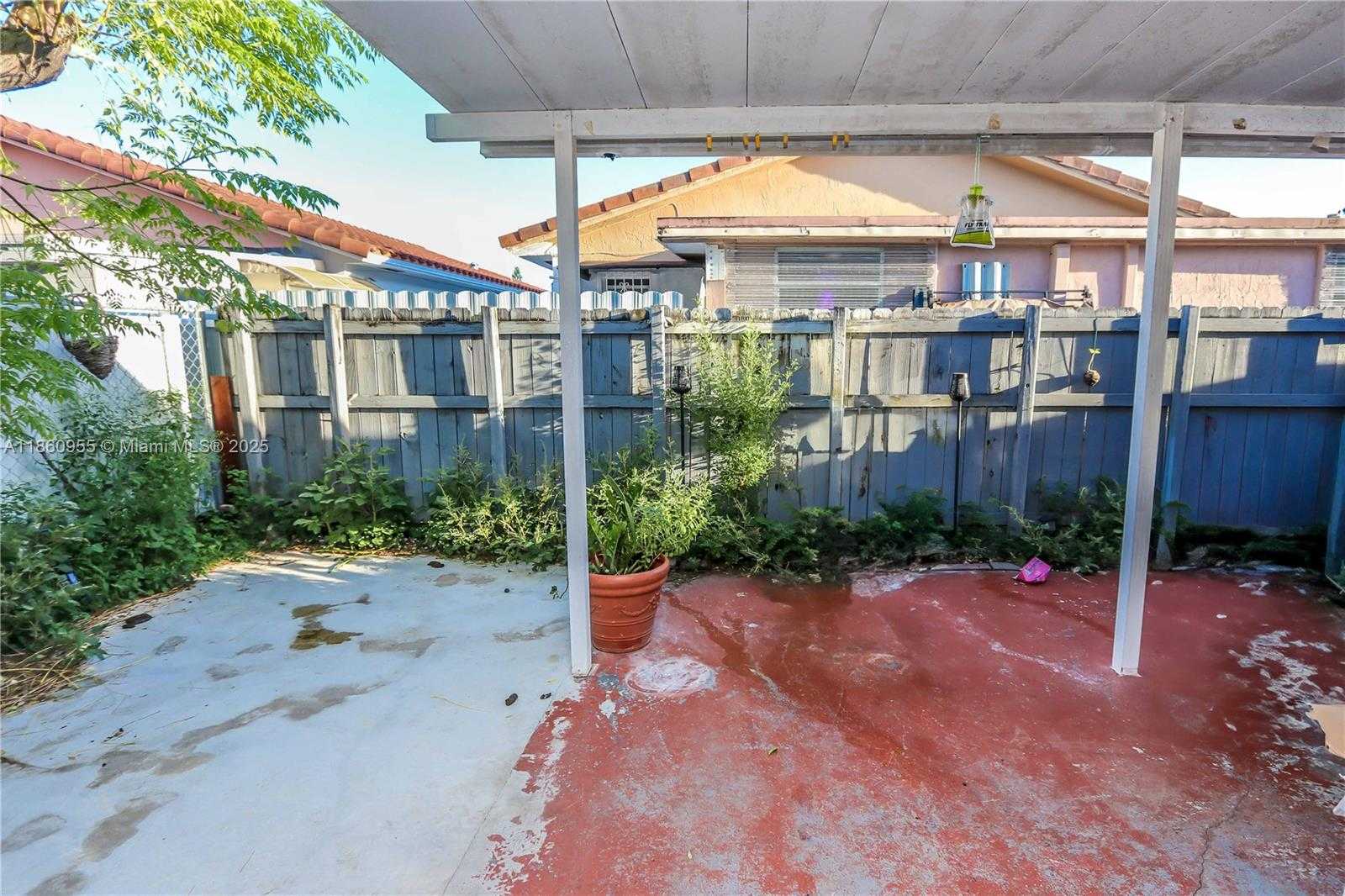 Small Image of 2534 WEST 72ND ST, Hialeah Number 21