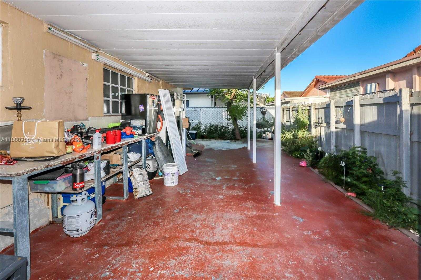 Small Image of 2534 WEST 72ND ST, Hialeah Number 22