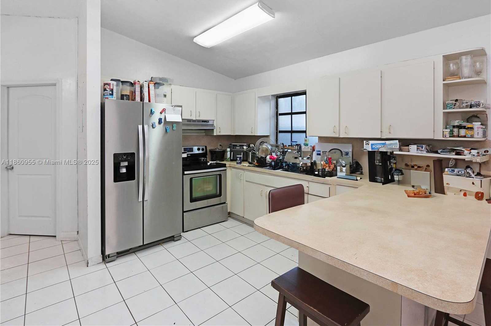 Small Image of 2534 WEST 72ND ST, Hialeah Number 9