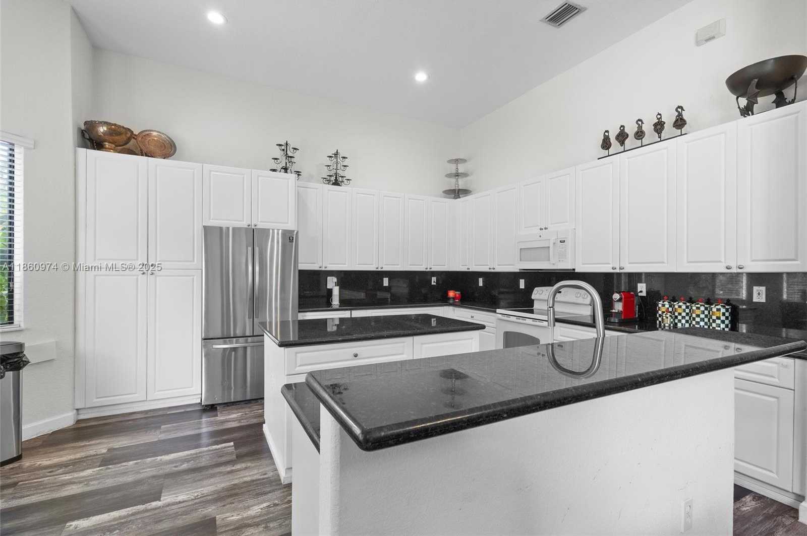 Small Image of 7666 SOUTH WEST 193RD LN, Cutler Bay Number 17
