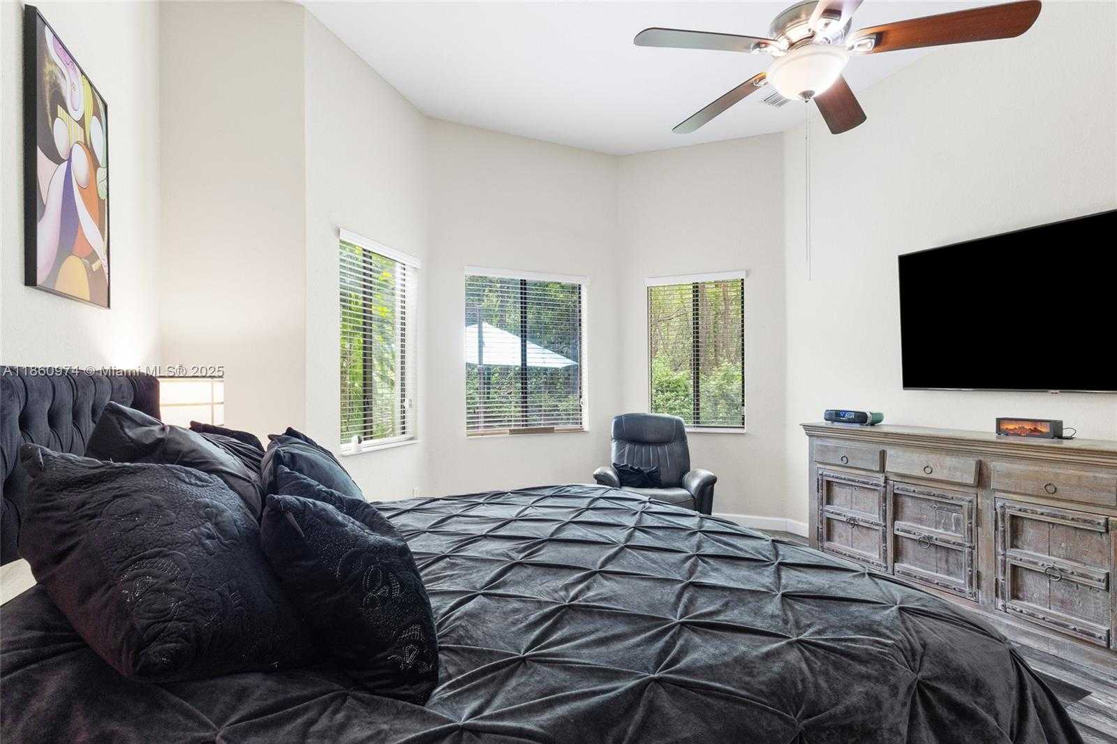 Small Image of 7666 SOUTH WEST 193RD LN, Cutler Bay Number 26