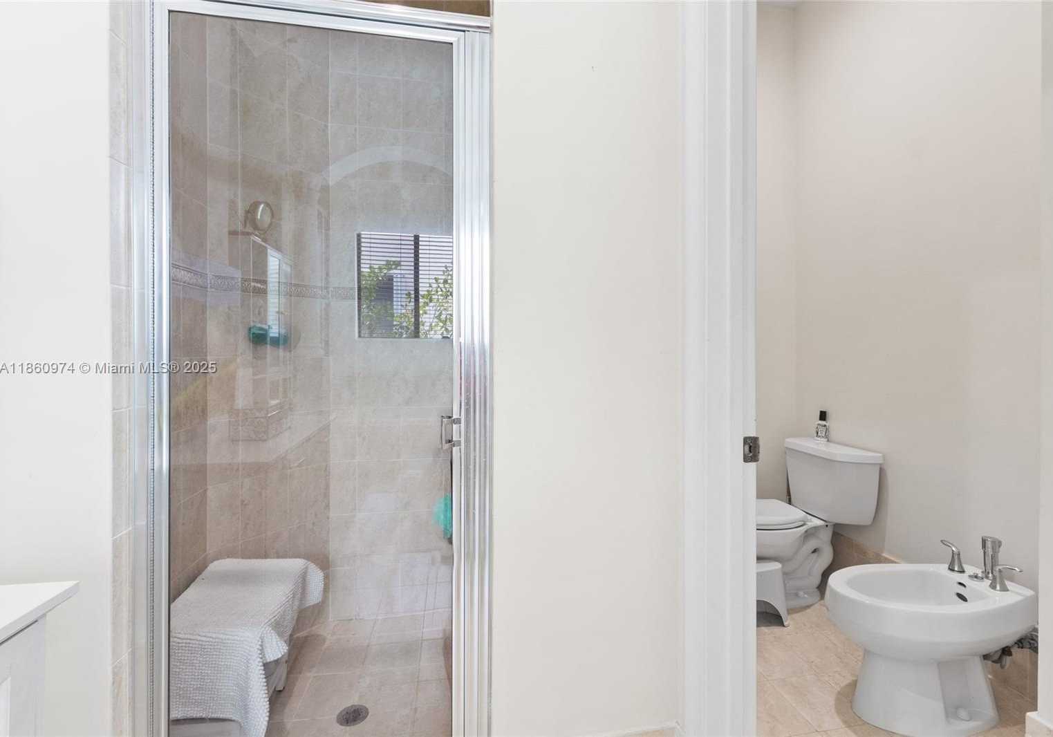 Small Image of 7666 SOUTH WEST 193RD LN, Cutler Bay Number 32