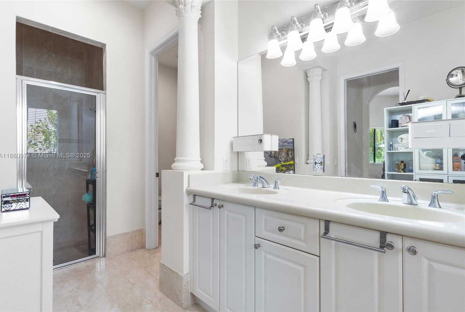 Small Image of 7666 SOUTH WEST 193RD LN, Cutler Bay Number 34