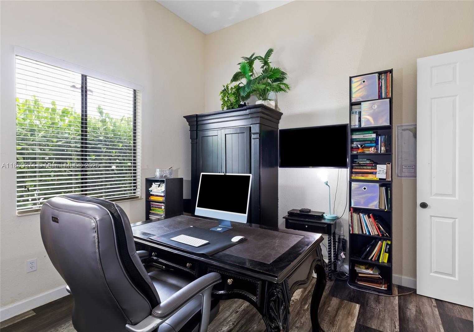 Small Image of 7666 SOUTH WEST 193RD LN, Cutler Bay Number 36