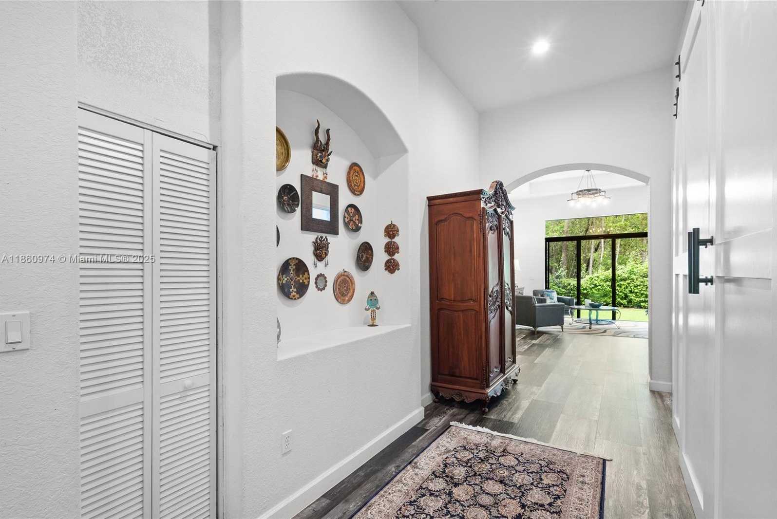 Small Image of 7666 SOUTH WEST 193RD LN, Cutler Bay Number 4