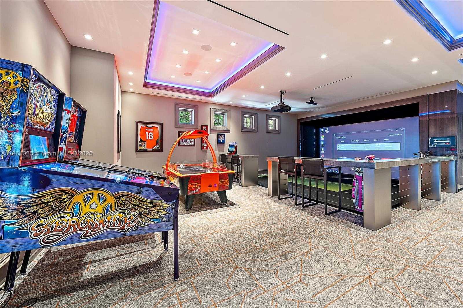 Small Image of 176 SPYGLASS LN, Jupiter Number 17