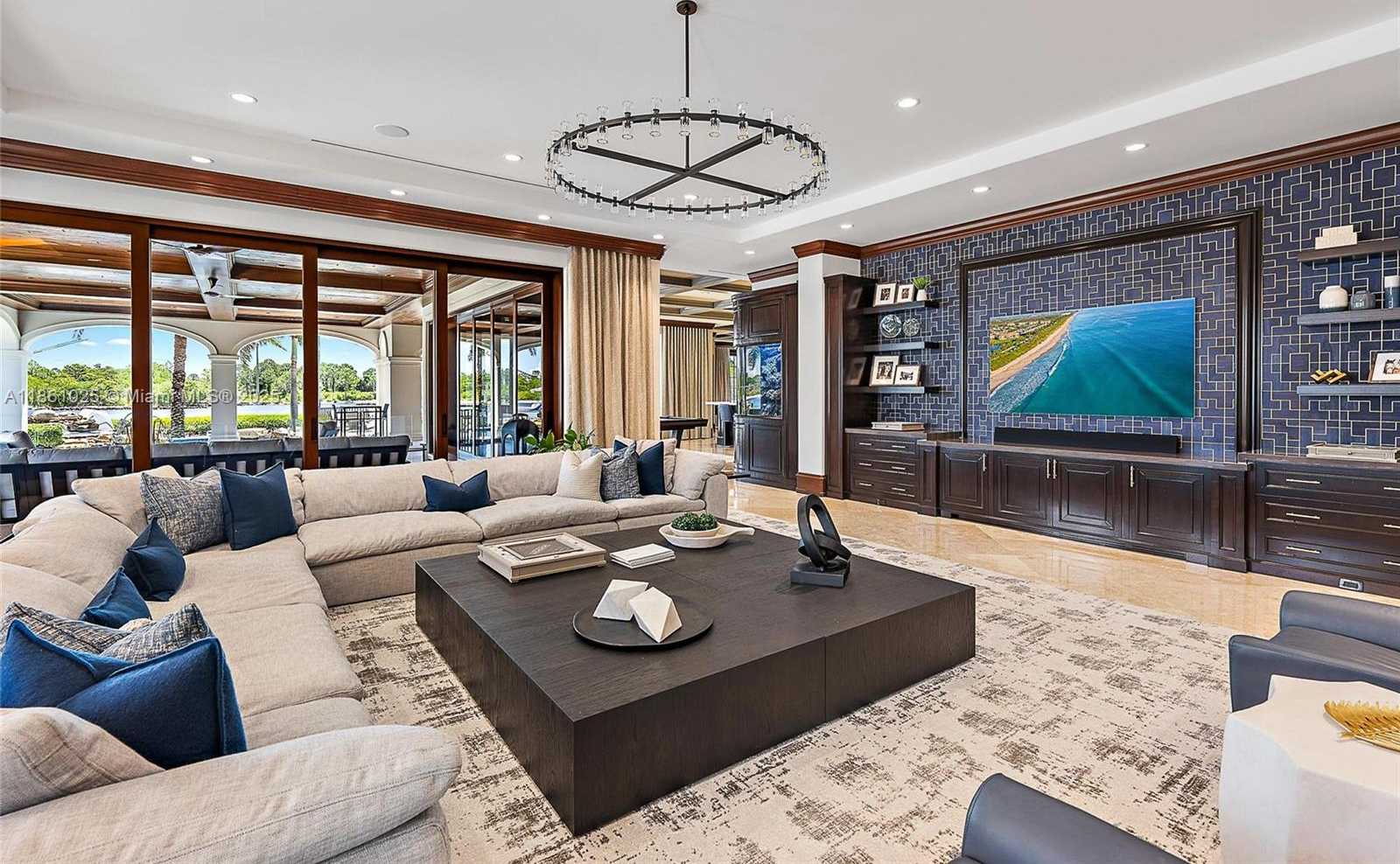 Small Image of 176 SPYGLASS LN, Jupiter Number 32