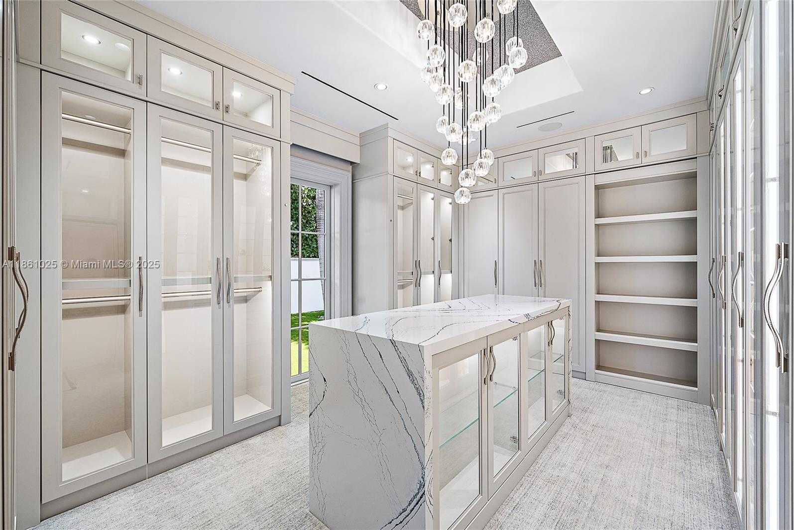 Small Image of 176 SPYGLASS LN, Jupiter Number 38