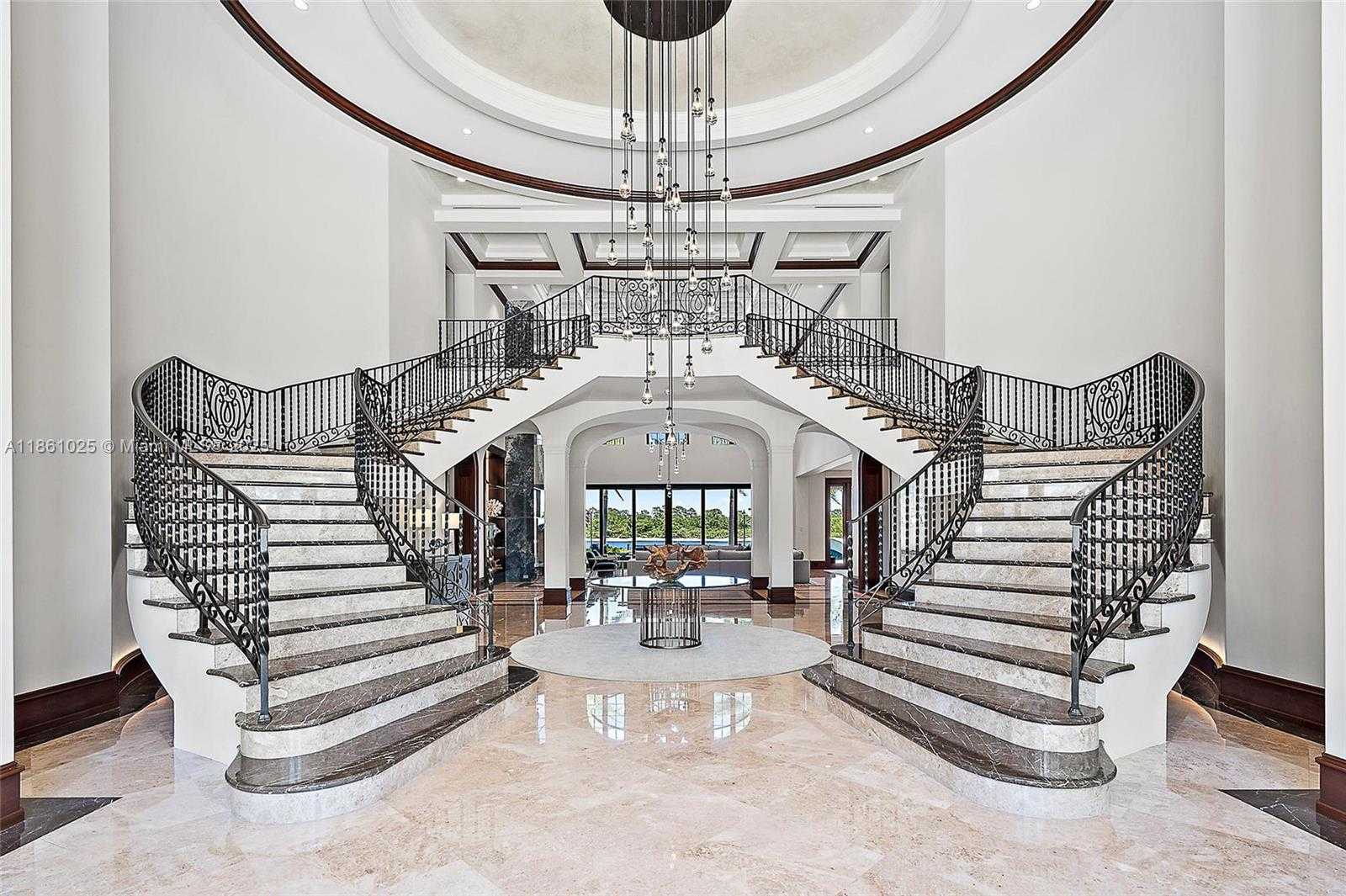 Small Image of 176 SPYGLASS LN, Jupiter Number 44