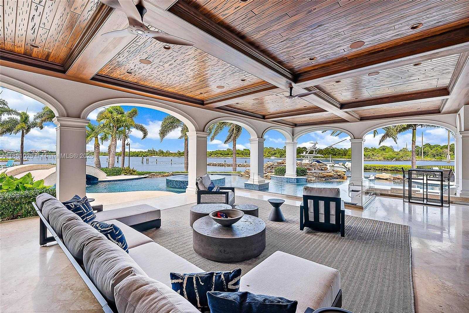 Small Image of 176 SPYGLASS LN, Jupiter Number 49