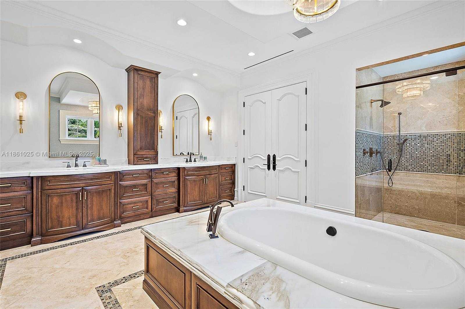 Small Image of 176 SPYGLASS LN, Jupiter Number 60